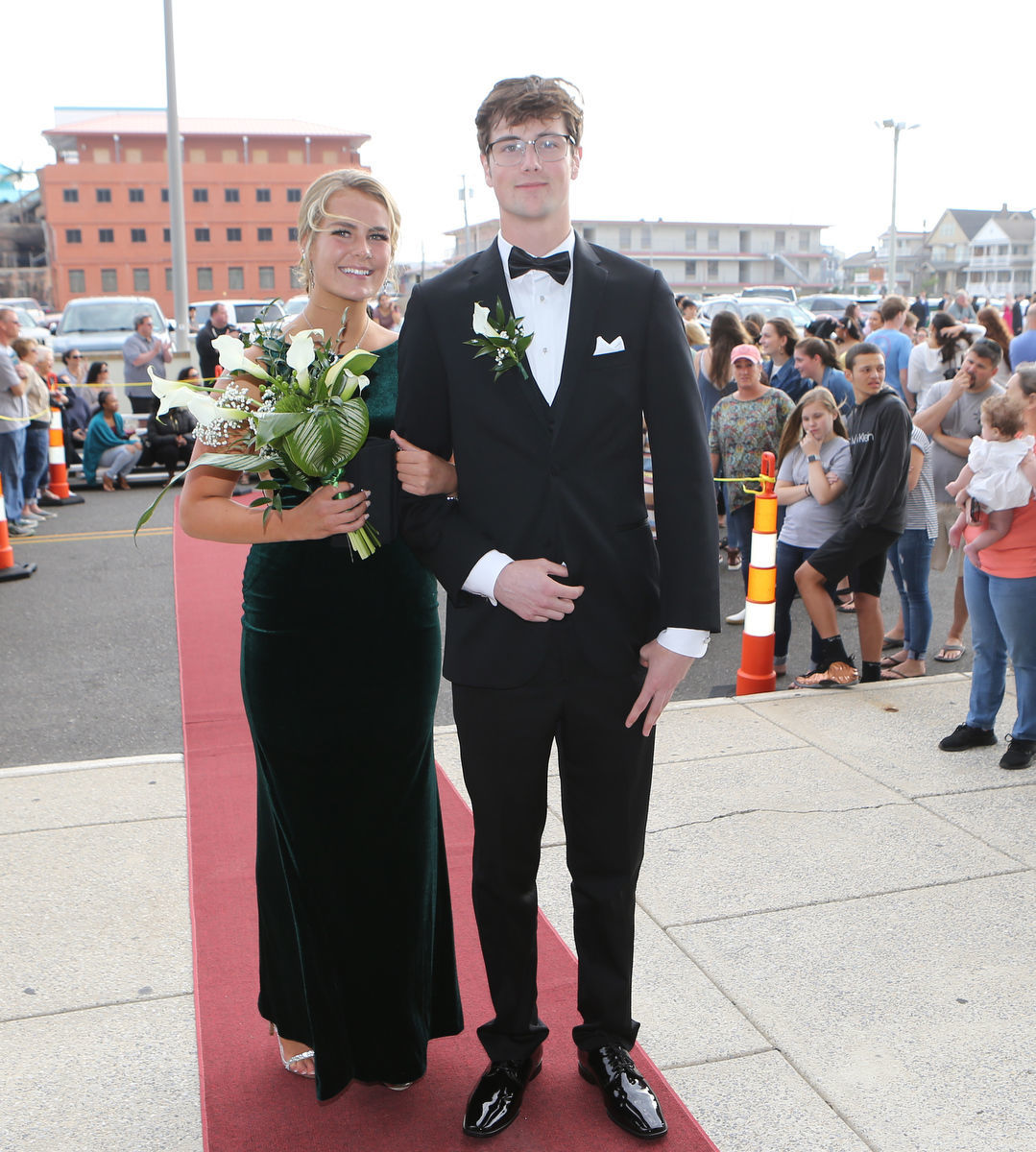 051819_gal_middletwp19.JPG